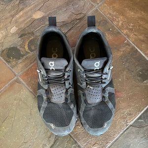 On Cloud 5 Waterproof Shoes - Women's